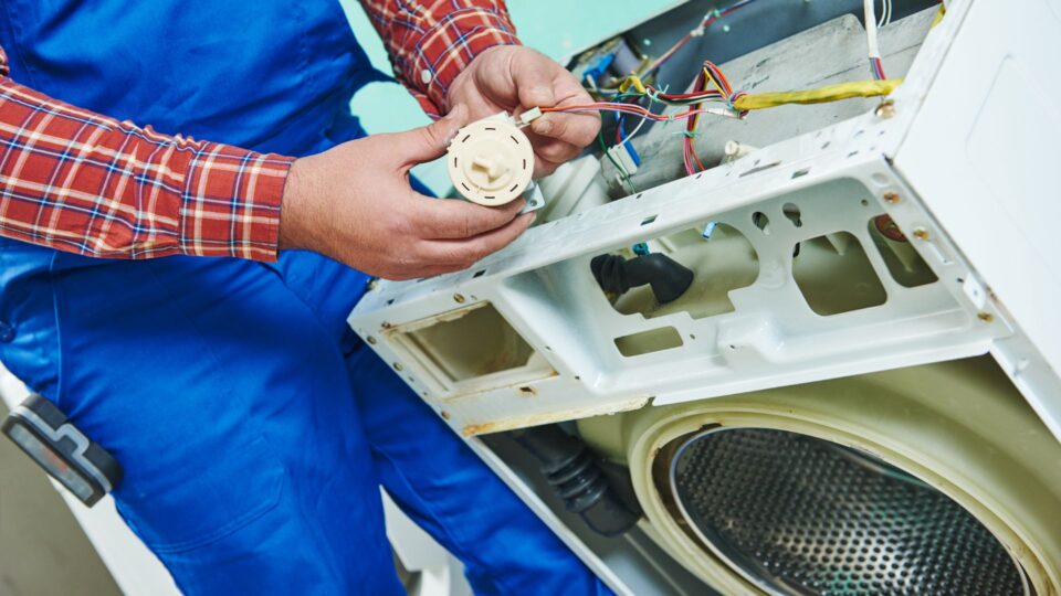 Recambios habituales de lavadoras AEG: guía completa para identificar y sustituir piezas clave